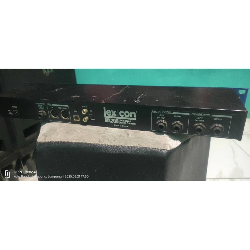 efek vocal lexicon MX 200