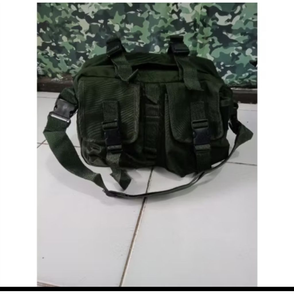 TAS SELEMPANG MODEL JATAH WARNA HIJAU ARMY