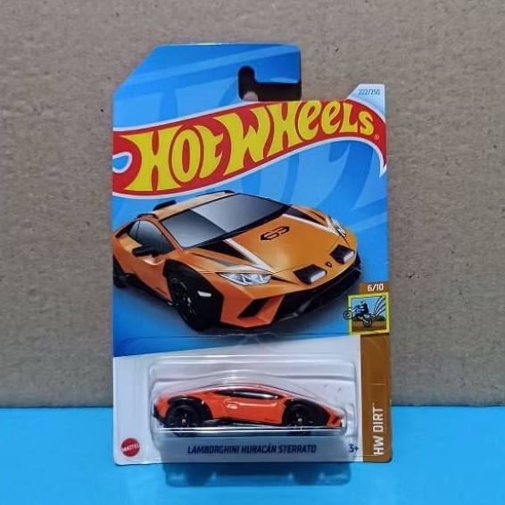 Hot Wheels Lamborghini Huracan Sterrato Arancio Xanto
