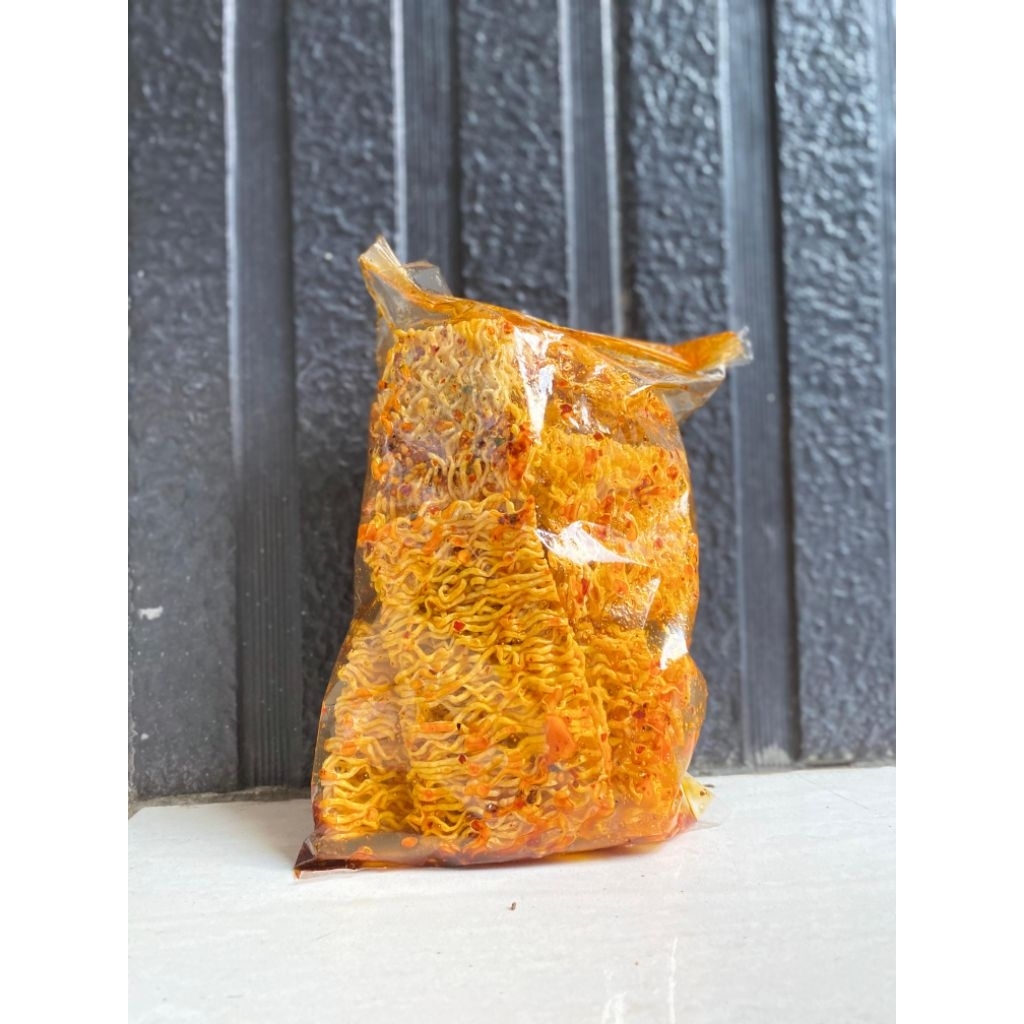 

Mie Kering Pedas Gurih Daun Jeruk