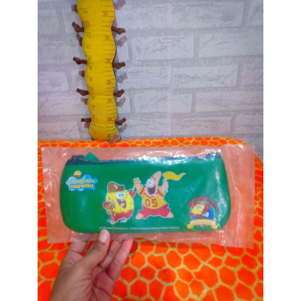 

tempat pensil kain Spongebob Squarepants dari Singapore airline