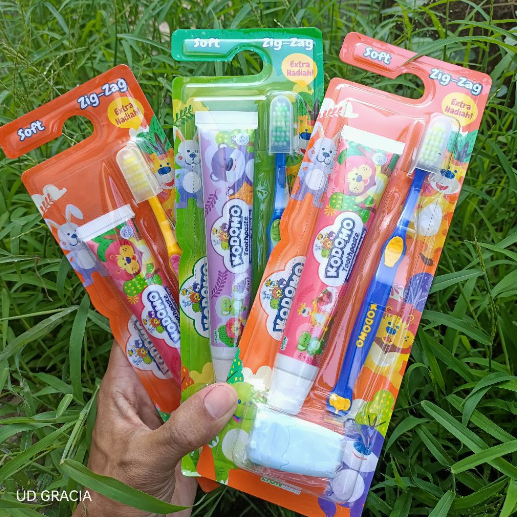 Kodomo pasta gigi dan sikat gigi / Kodomo kids sikat gigi / Pasta gigi anak / Sikat gigi anak / Kodo