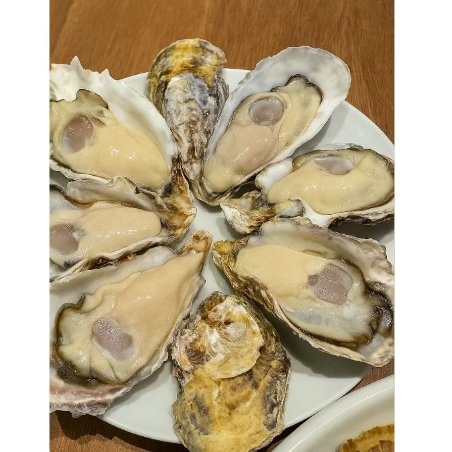 

Kerang Tiram Cangkang Segar – Siap Masak 1kg