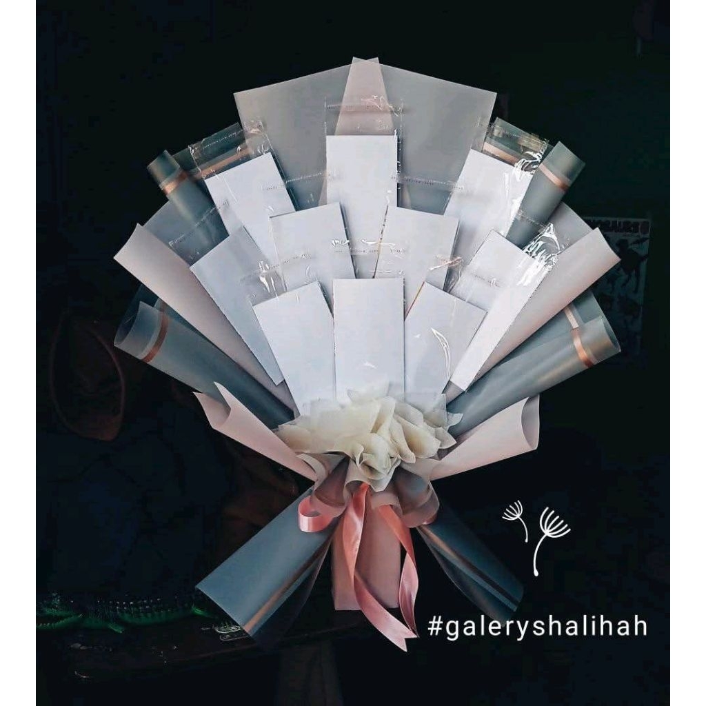 buket makanan ,buket wisuda, buket murah