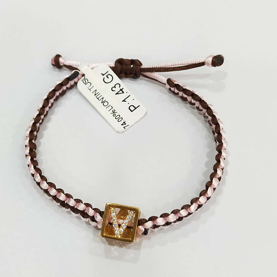 Gelang tangan emas tali inisial V kadar 17k/750% berat 1.43 gr
