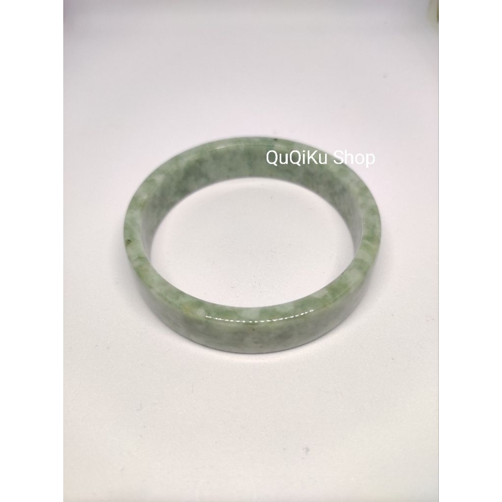 Bangle giok ( jadeite)