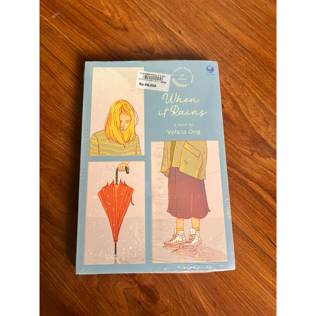 

BUKU 'WHEN IT RAINS BY VECILIA ONG'