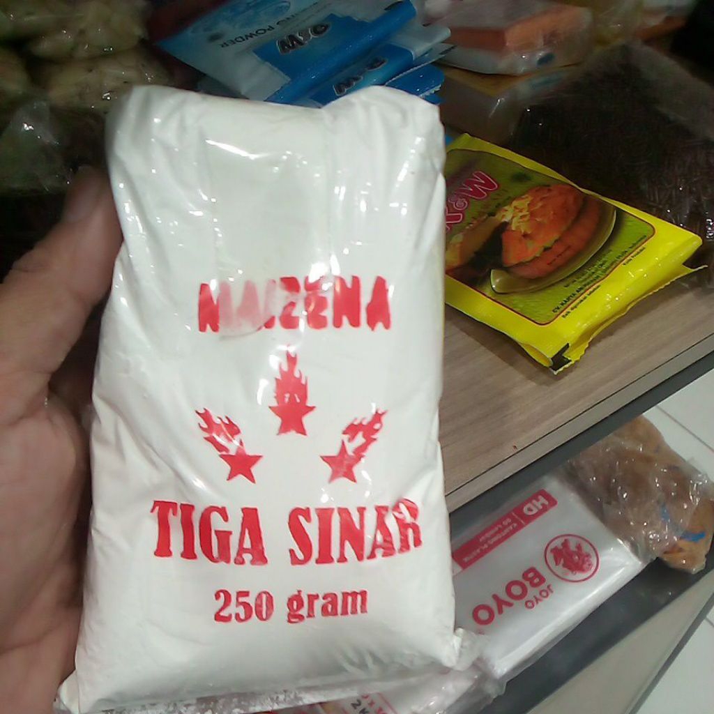 

Tepung maizena tiga sinar