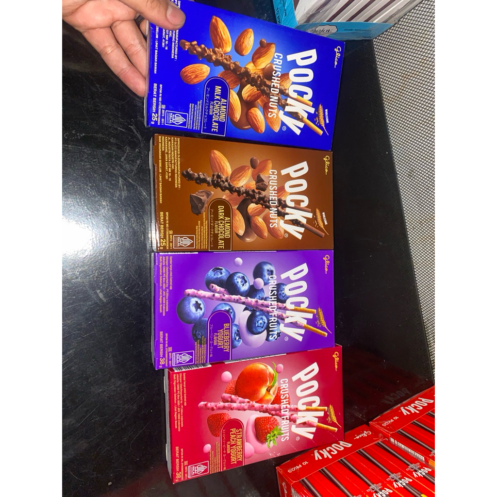 

Glico Pocky Crushed Big Perpack @25Gr