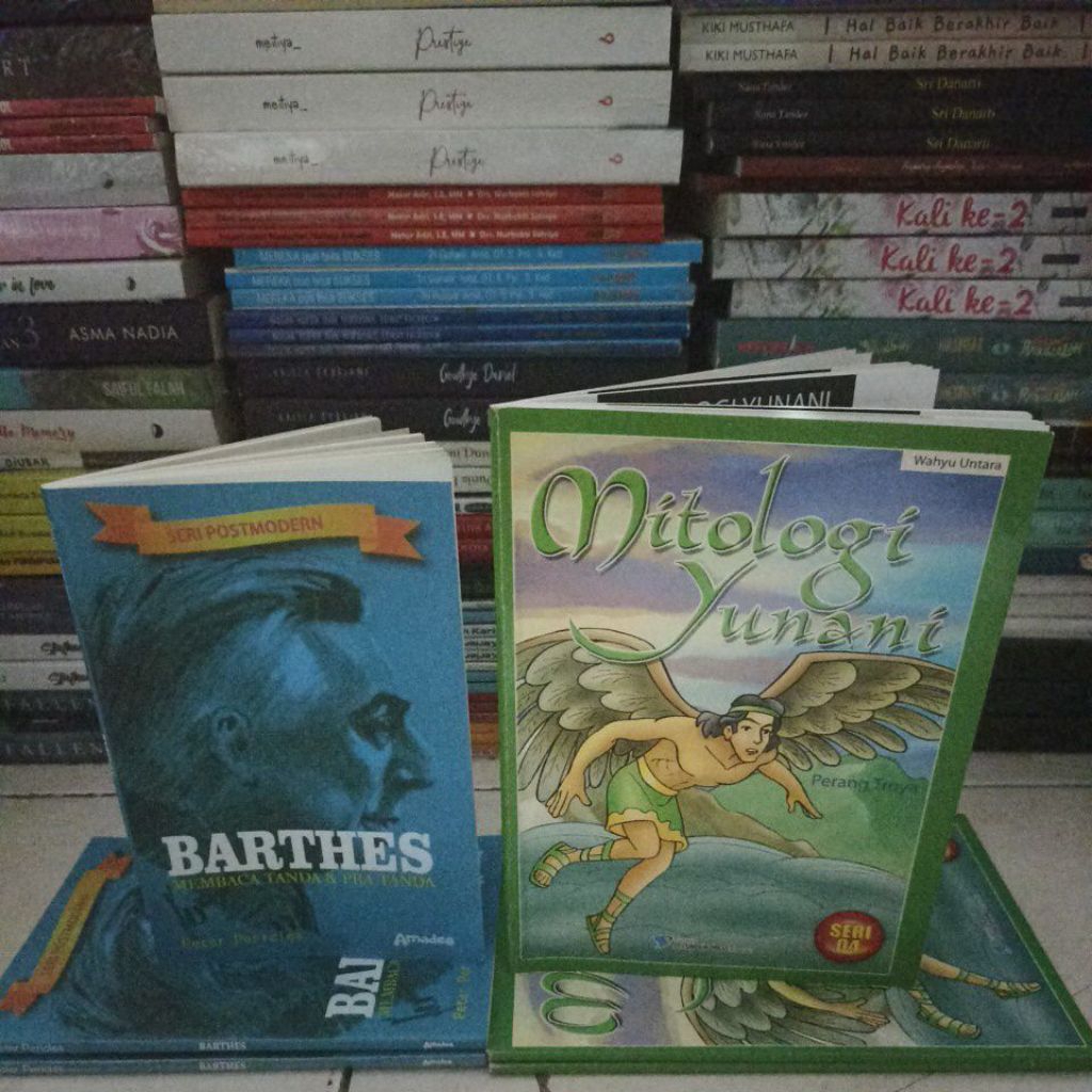 BUKU SEJARAH SASTRA BACAAN MEMOAR 1 PAKET 2 BUKU / BRATHES MEMBACA TANDA DAN PRATANDA & MITOLOGI YUN