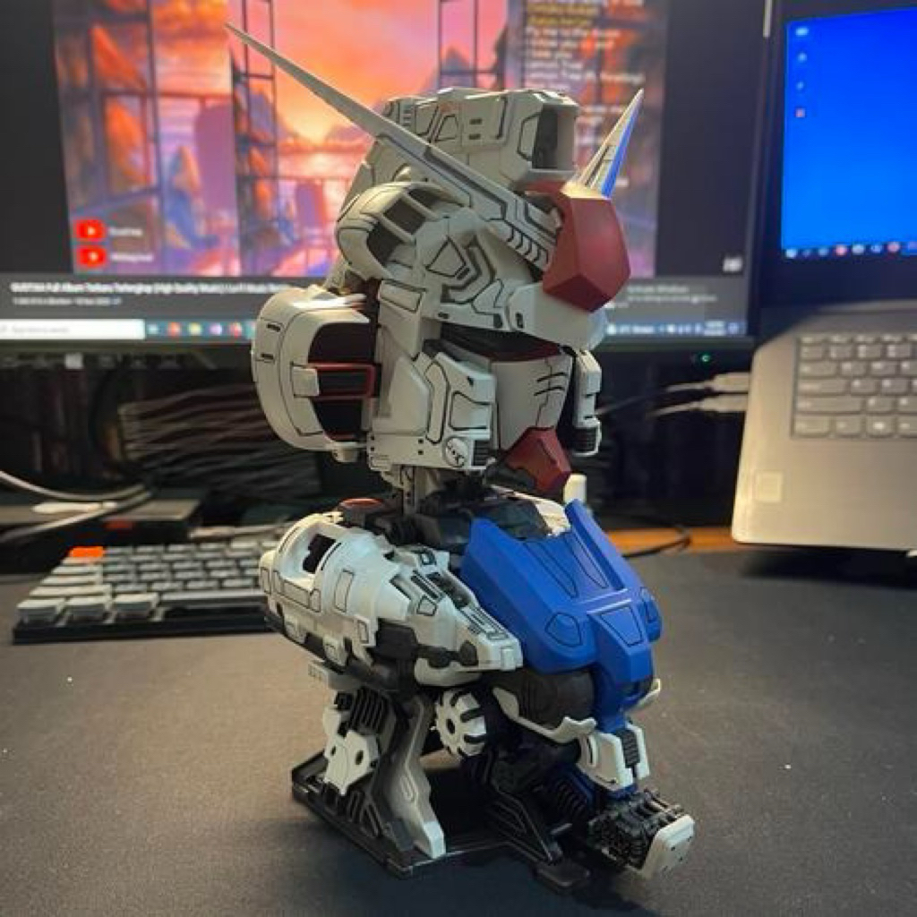 Magnifier 1/20 RX78 GP04G Gundam Head Bust