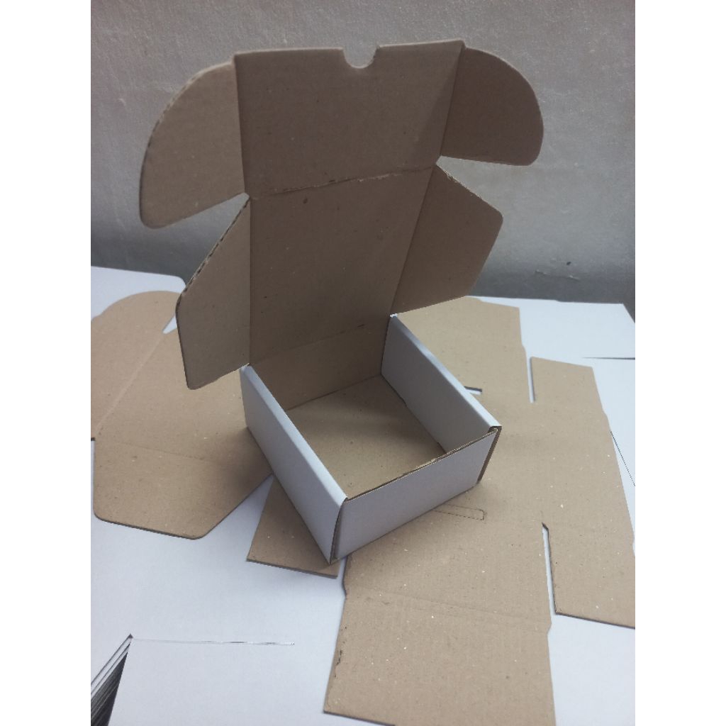 

karduscustom10x10x5cm/sablonteks