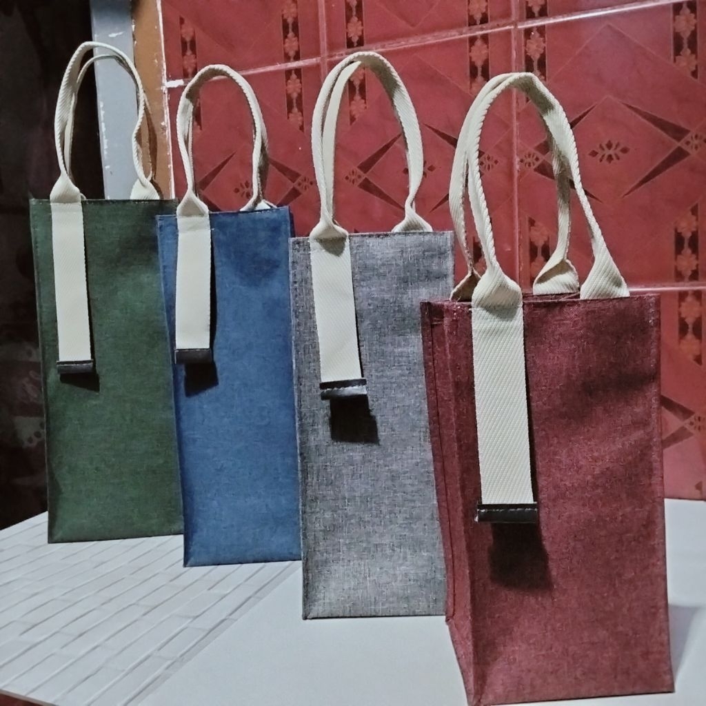 

tas souvenir, tas denim import, tas botol souvenir, tas Tumbler, tas hampers, gift bag