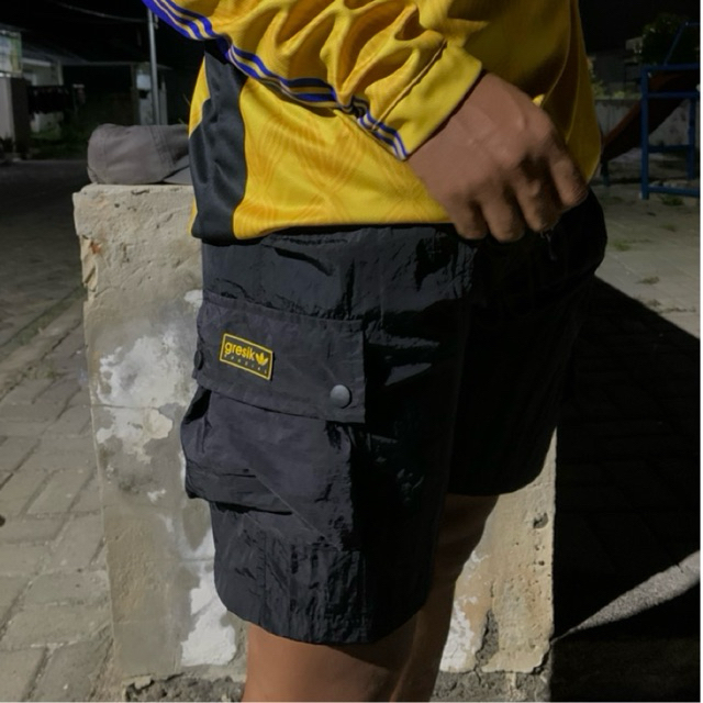 celana pendek pria “ gresik spezial” shortpants
