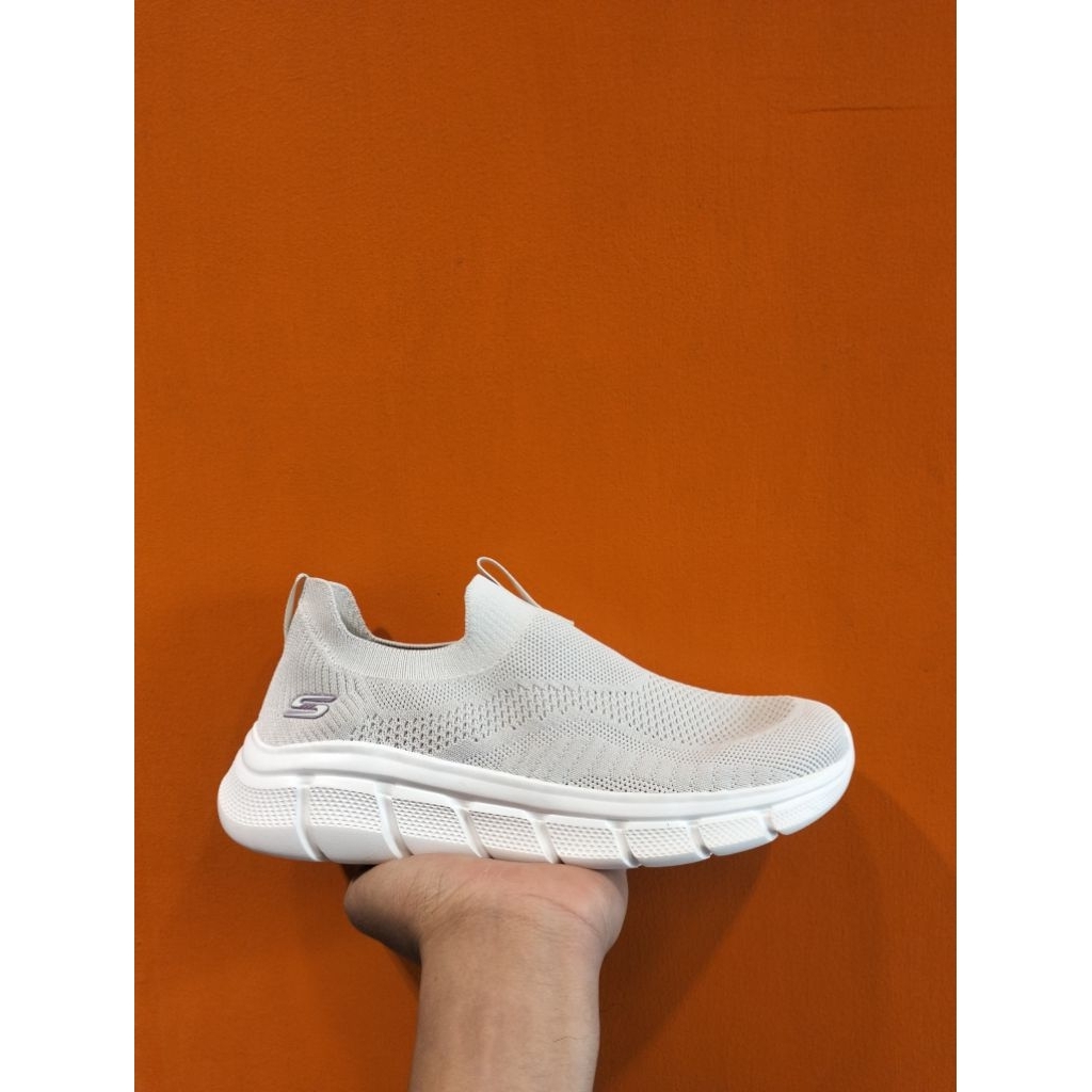 SEPATU SKECHERS BOBS B FLEX WOMENS SNEAKERS/VAPOR FOAM WOMENS RUNNING