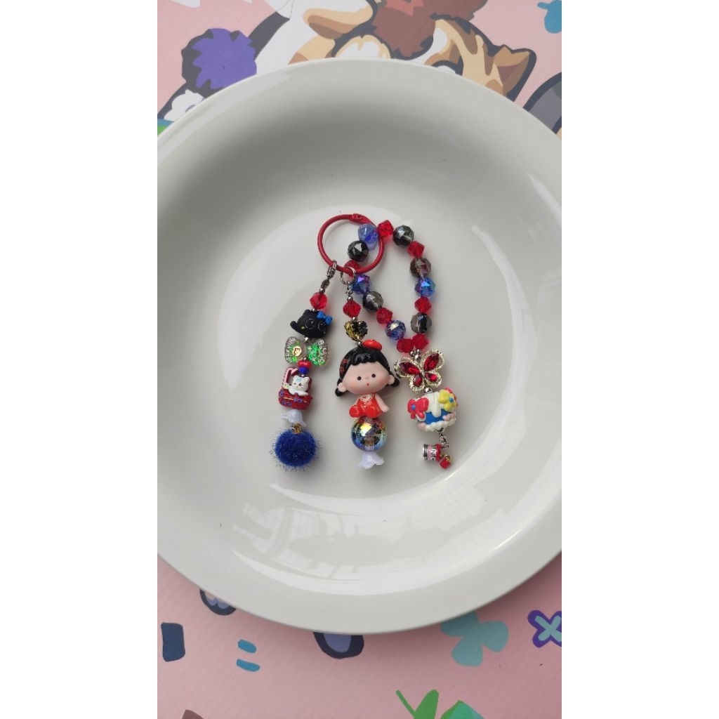 Strap Premium  Strap/HP/bagcharm/figurORI/Brandnew /gantungan hp/gantungan tas/ bagcharm kristal /ak