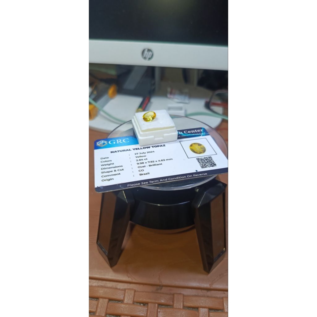 natural yellow topaz