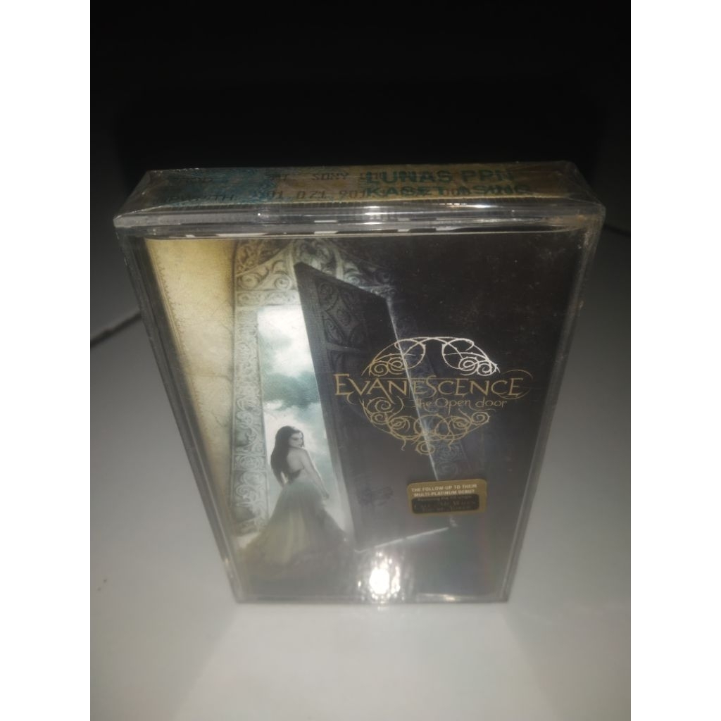 Kaset Original Evanescence The Open Doors Segel