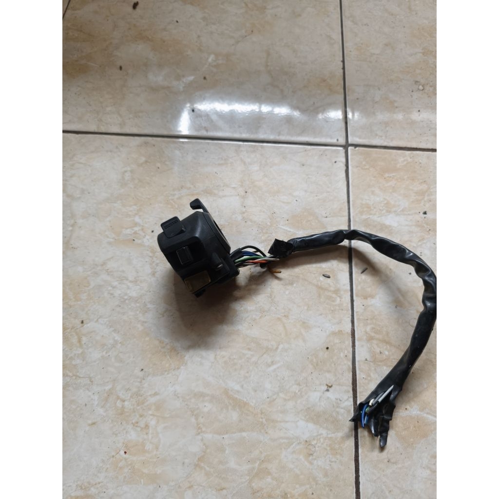 SAKLAR HOLDER TIGER 2000