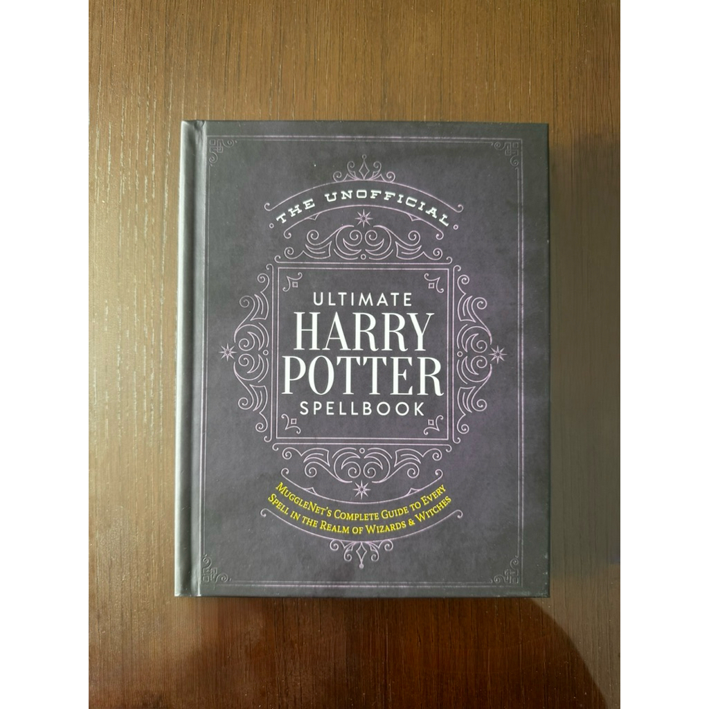 PRELOVED ORI - Unofficial Harry Potter Guide Book by editors of MuggleNet (ENGLISH/INGGRIS) [HARD CO