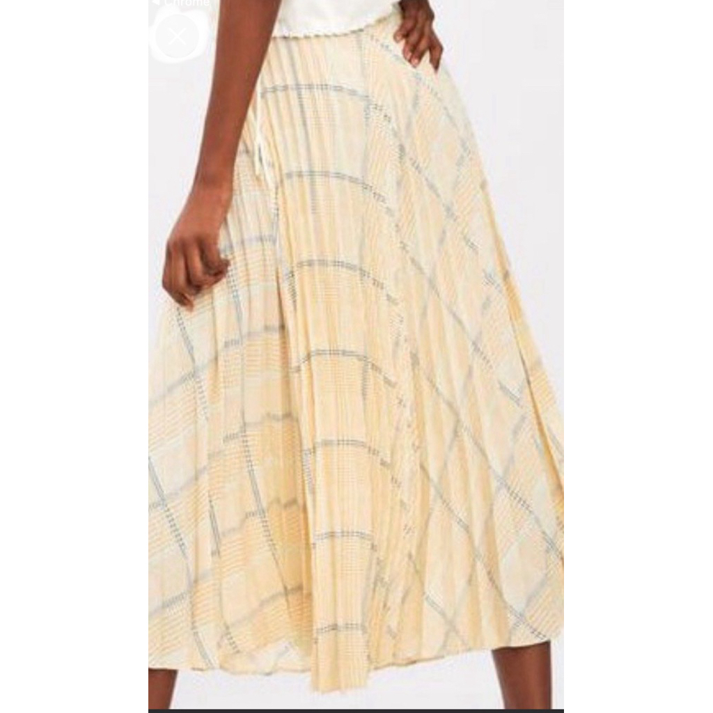 Preloved Zara Pleated Skirt