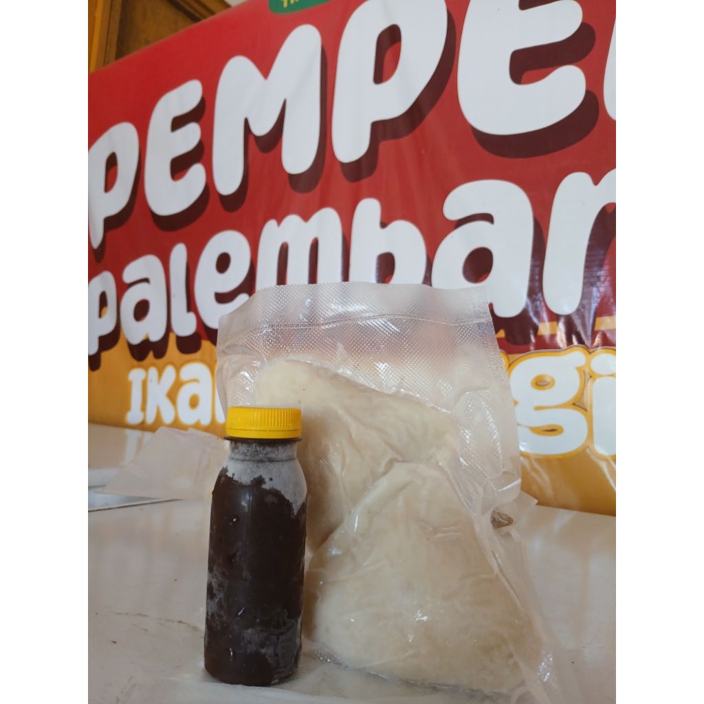 

Pempek Ikan Tenggiri KAPAL SELAM 2 Pcs + 100 ml Cuko