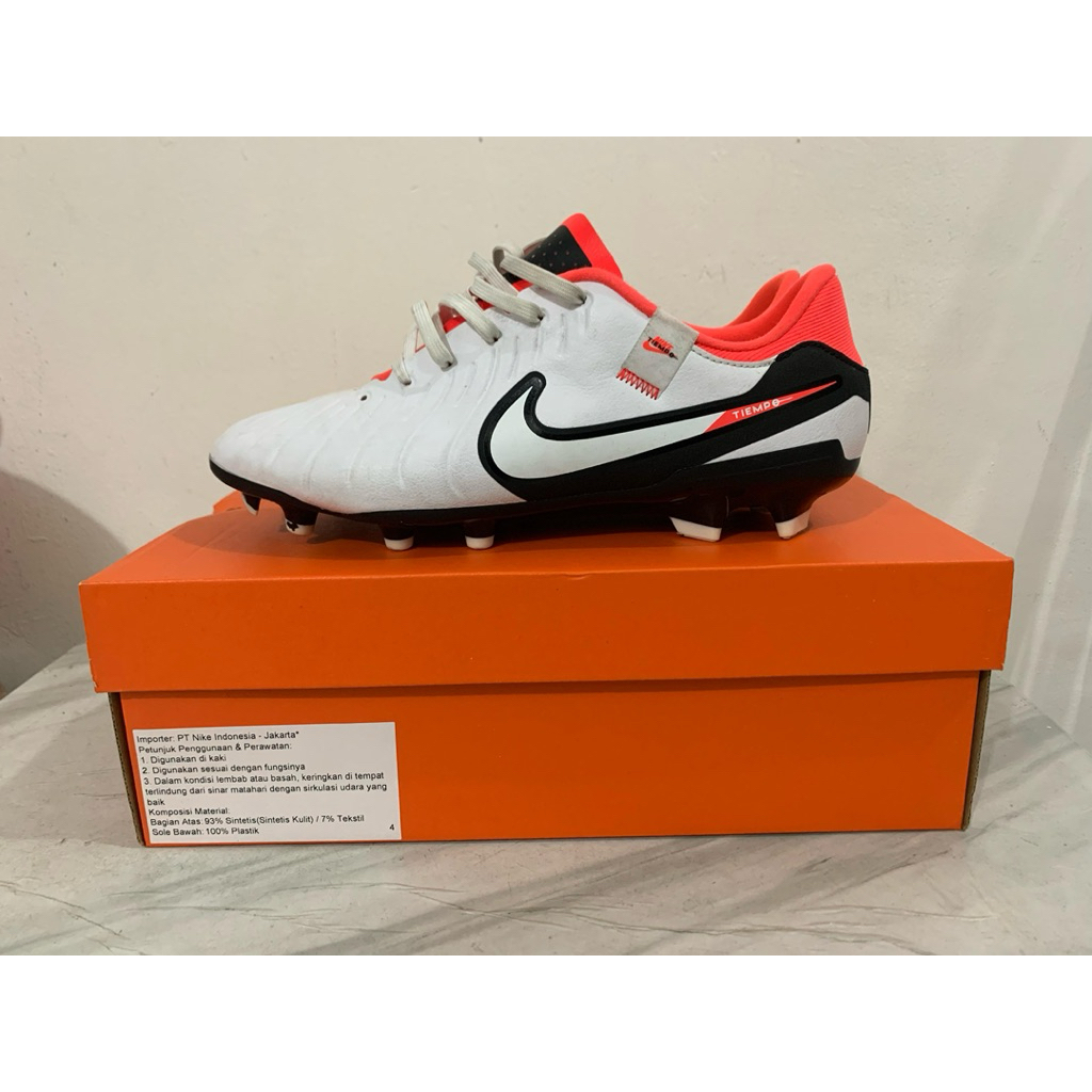 NIKE TIEMPO ACADEMY SECOND