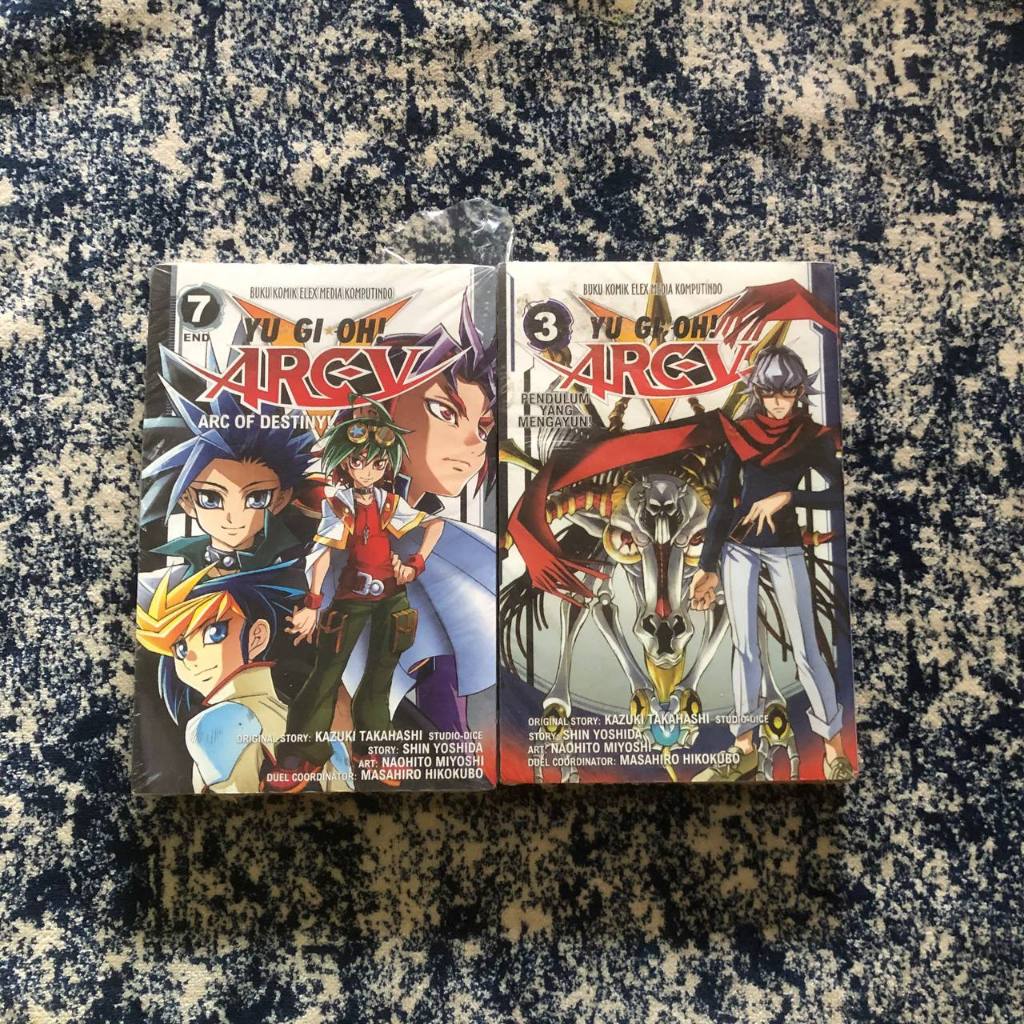 Komik Yugioh Arc V - Naohito Miyoshi,Kazuki Takahashi