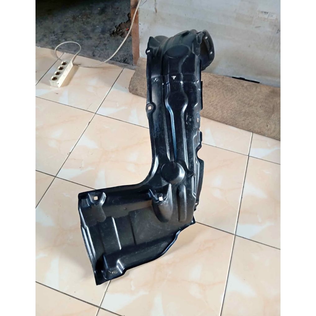 INNER LINER FENDER SPAKBOR DEPAN KIRI INNOVA 2012 2013 2014 ORIGINAL COPOTAN