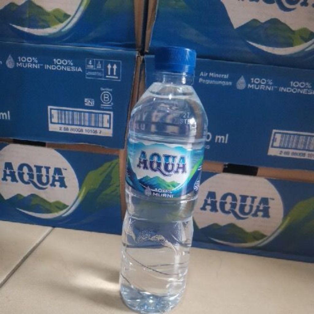 

aqua botol 600 ml