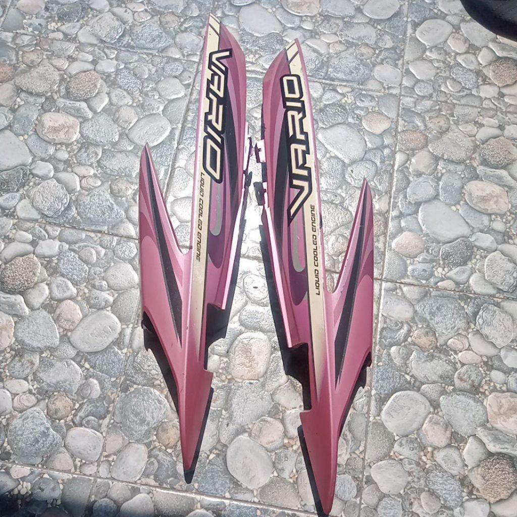 cover body samping Vario 110 karbu ori