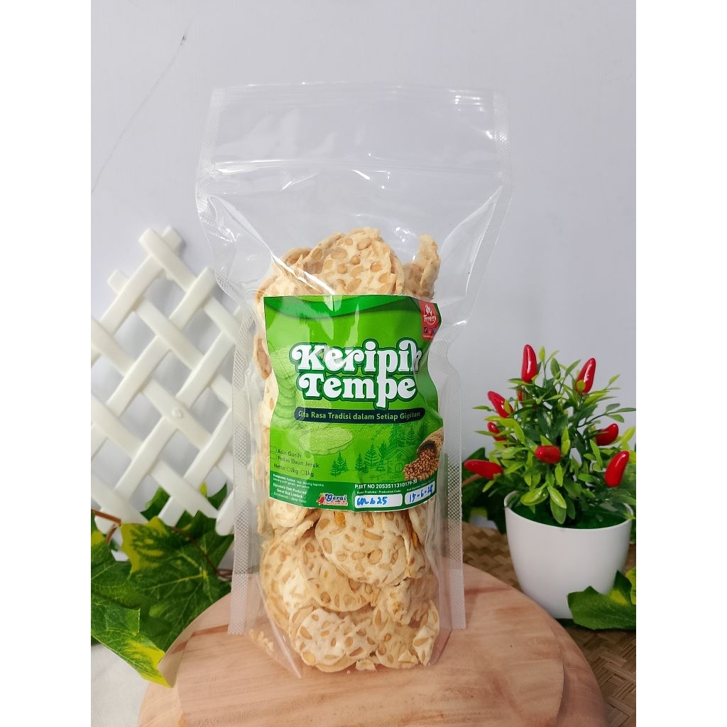 

Fraying Kripik Tempe Sagu Gurih Renyah 100gram | 250gram | 1kg | 2kg