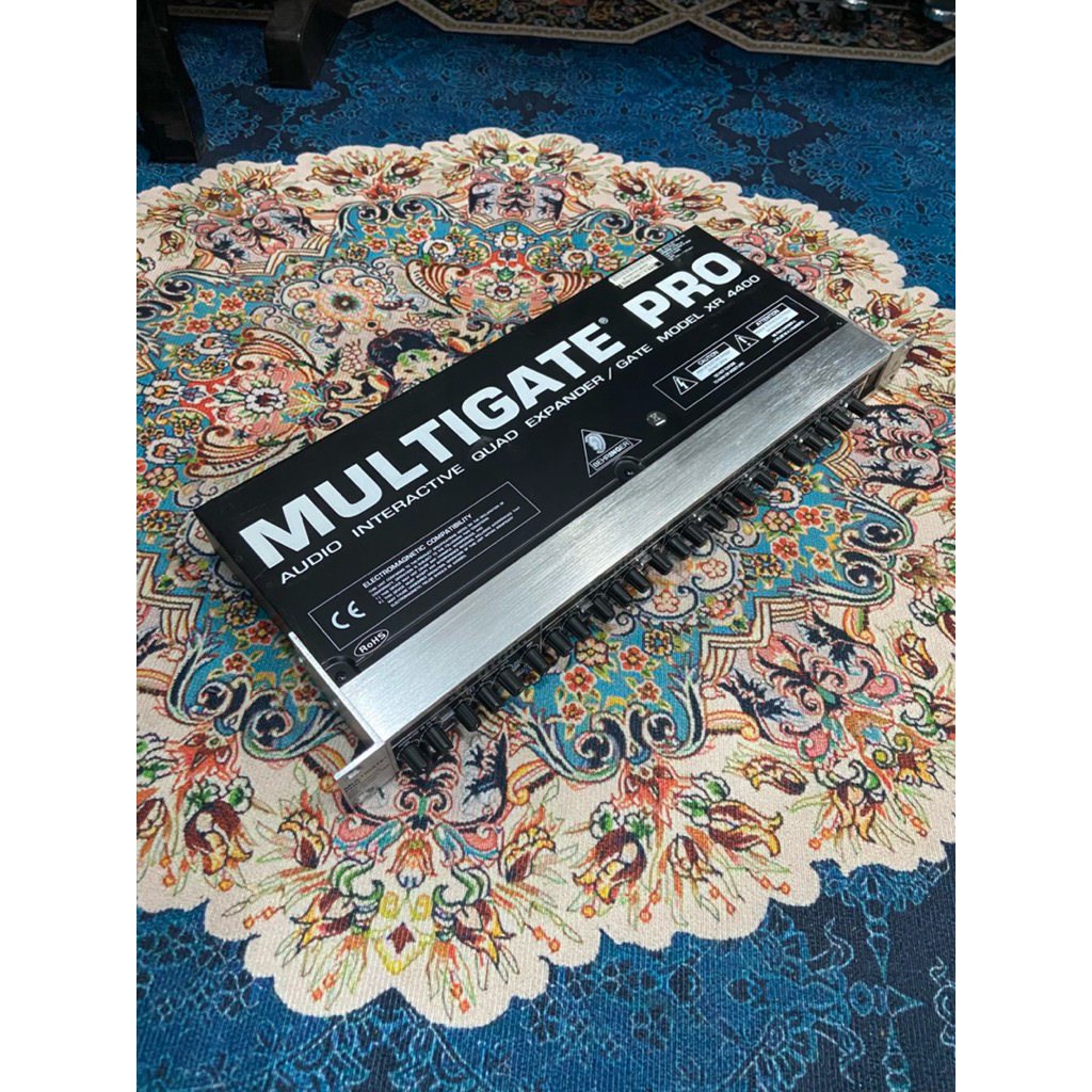 Behringer Multigate Pro XR 4400