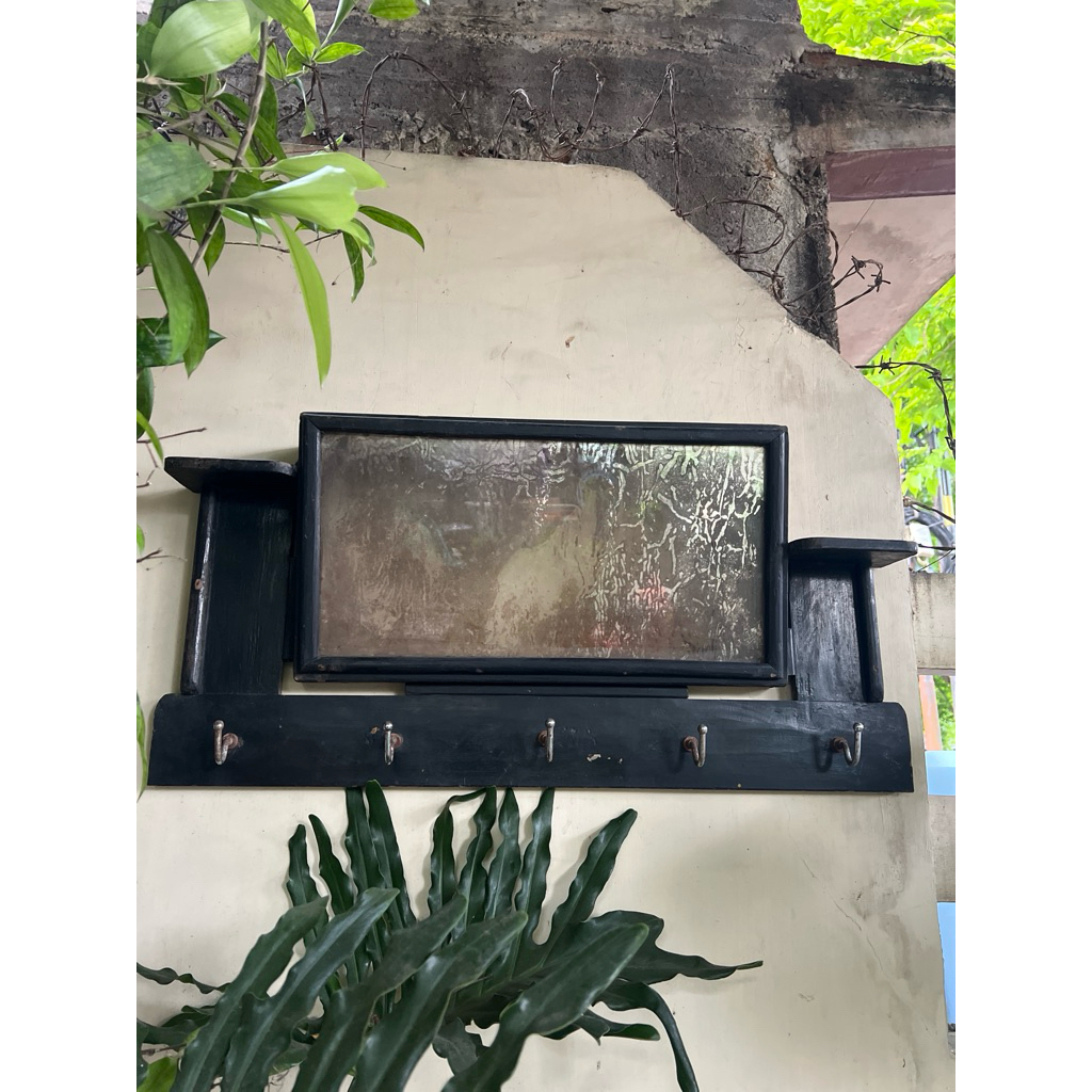 Kapstok Cermin Antik Lawasa Bahan Kayu Cantolan Besi Kromnian