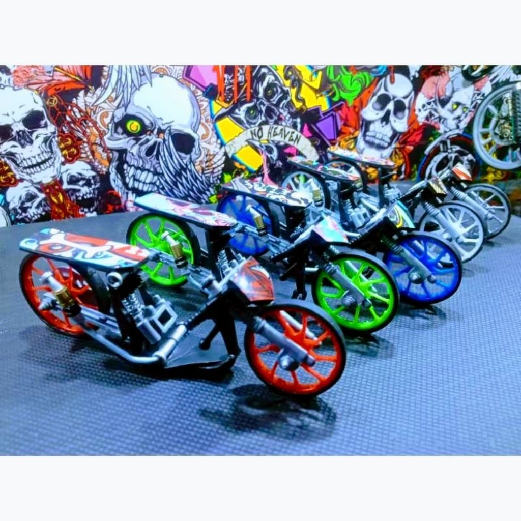 mainan miniatur motor drag metik/mainan motor metik viral/miniatur motor terlaris/miniatur motor mat