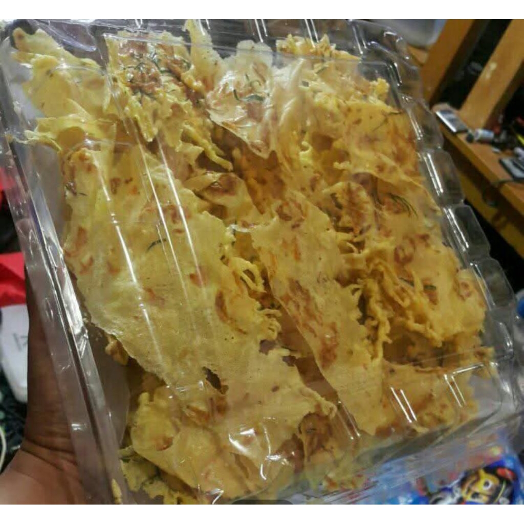 

Peyek kacang dan peyek teri