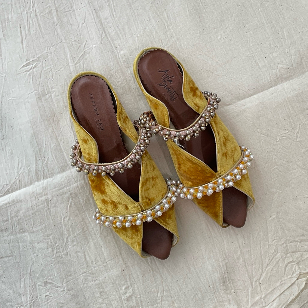 Preloved Jeffry Tan - Alexa Flat Yellow