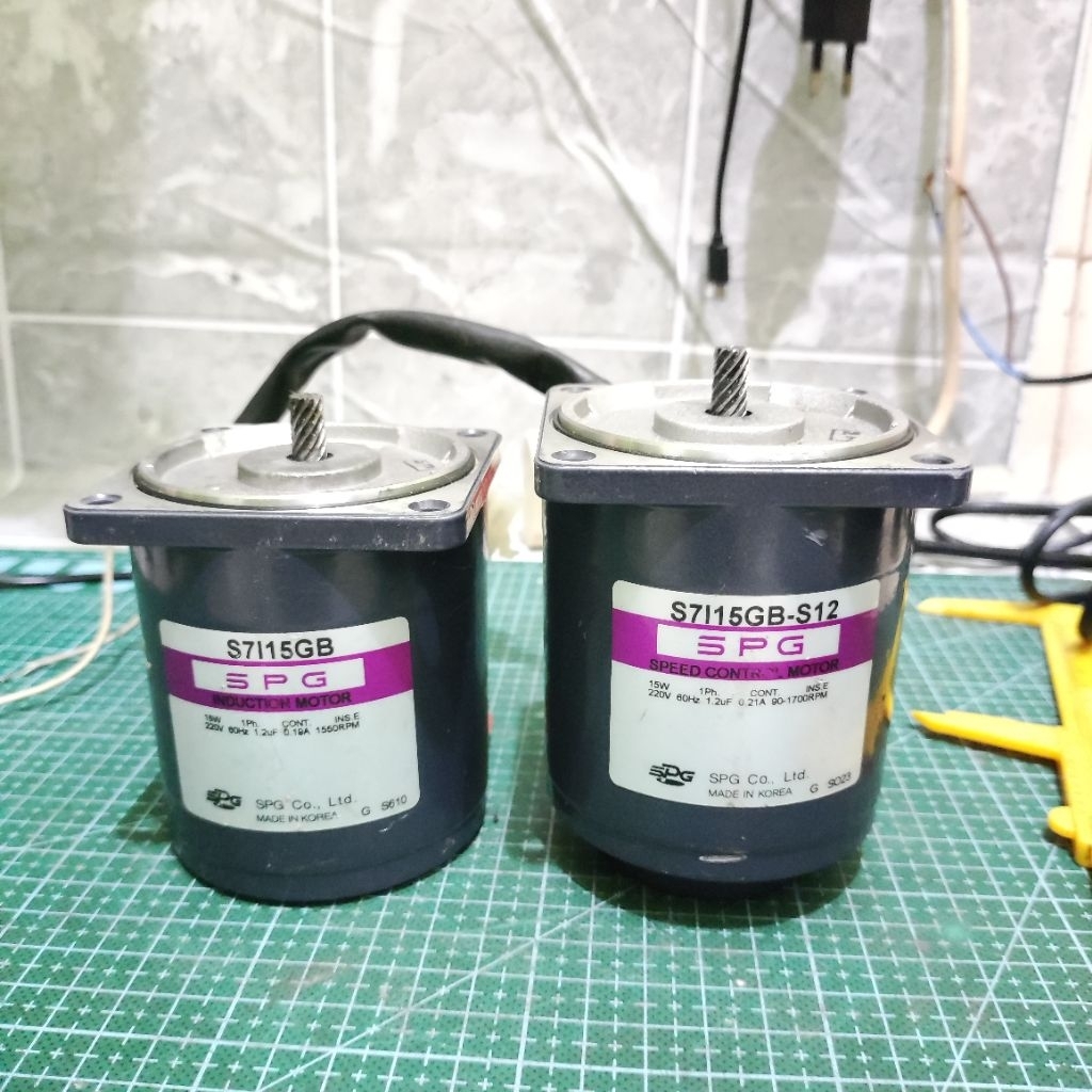 S7I15GB SPG DINAMO AC MOTOR 220V 15W 0.19A / 0.21A 1550RPM - 1700RPM DINAMO BEKAS MOTOR GEARBOX