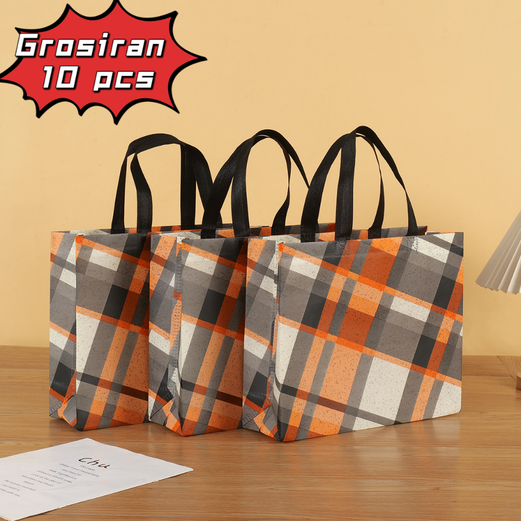 

Grosiran Tas Koper 10pcs-Tas hamper - Goodie bag - Tas Belanja - Tas Souvenir - Tas Kado - Tas Jinjing - Tas Lipat-Kantong Belanja - Souvenir - Shopping bag - Spoundbond - Tote Bag - Tas Wanita - Tas Murah - Tas Belanja Murah - Tebal dan Kuat