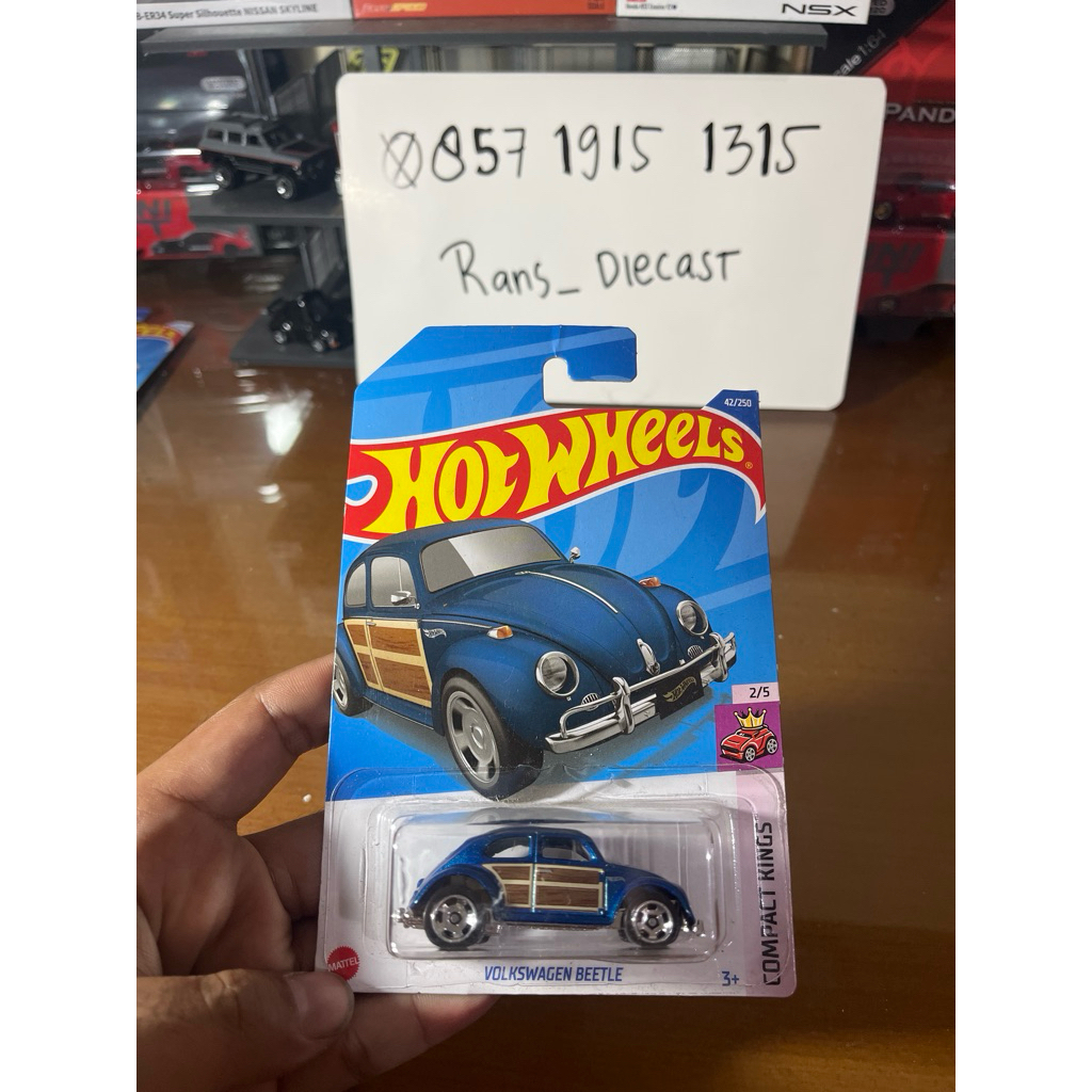 HOTWHEELS - VW BEETLE REGULER
