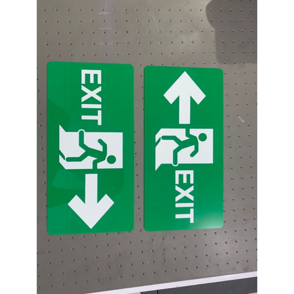 

Akrilik signage / Papan penanda EXIT (print uv) tebal 2mm