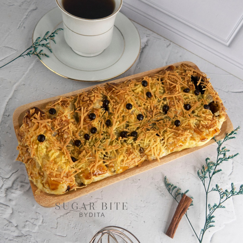 

Banana Strudel Choco Bread I Cake Almond Raisin