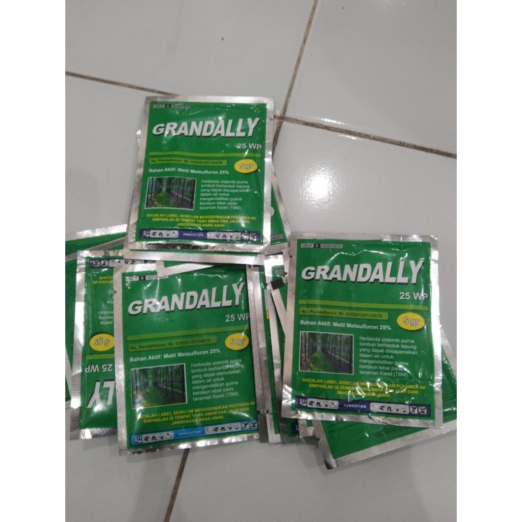 obat Herbisida GRANDALLY obat rumput liar pohon jati