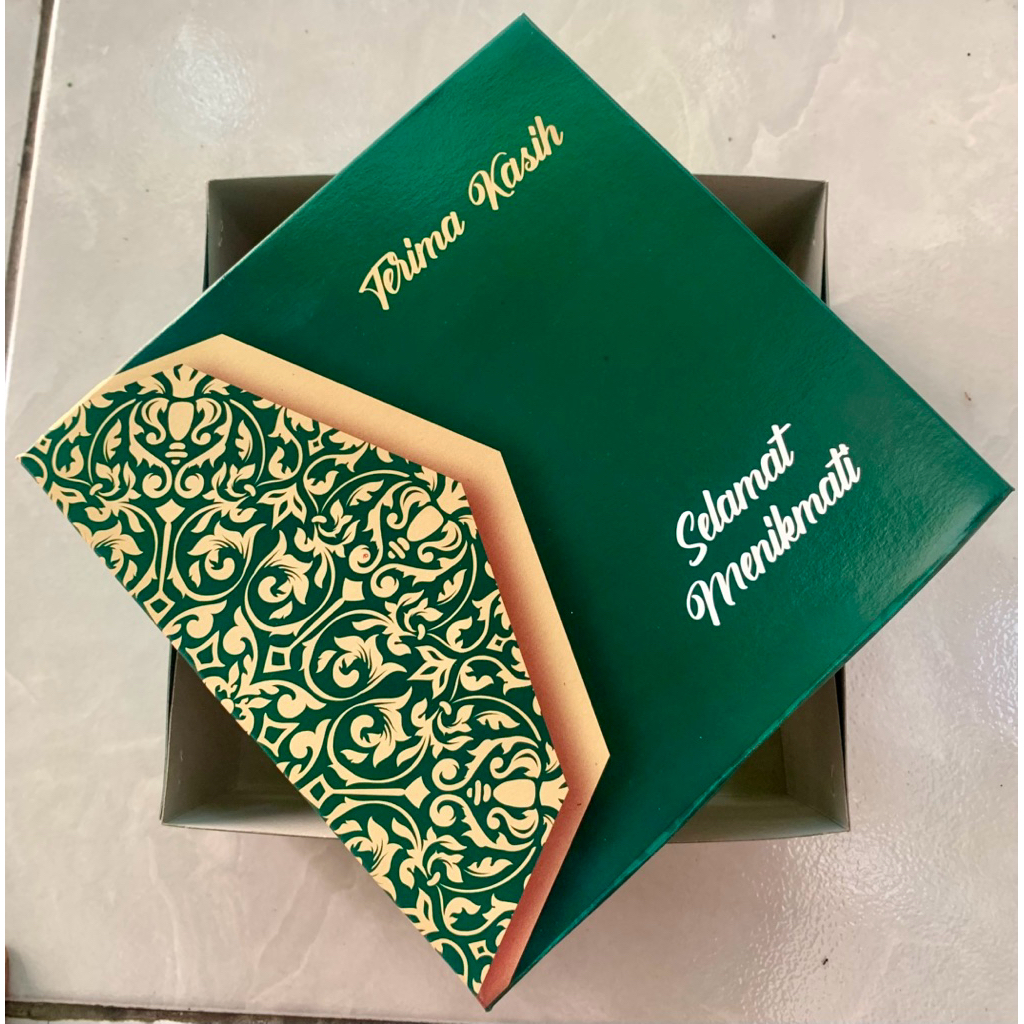 

Dus Nasi Motif Uk 20x20x7||Kardus Nasi Tebal||Kardus Snack||isi 50 Lembar||
