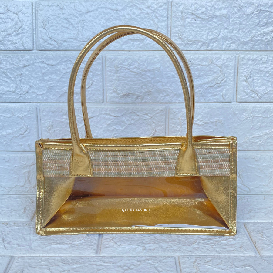 

Tas Hampers Mika Mendong (Gold) Untuk 3 Toples Silinder Keranjang Parcel Hari Raya