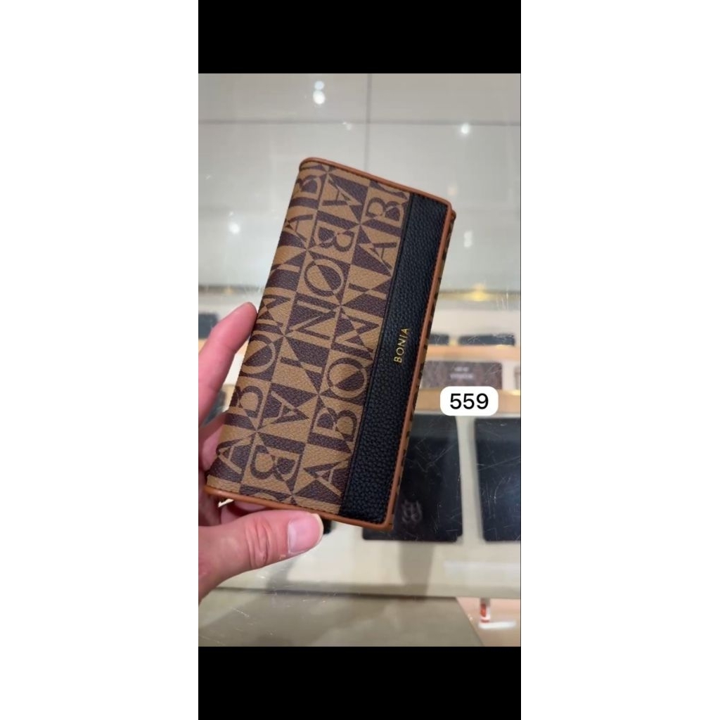 dompet panjang lipat 2 monogram Bonia original