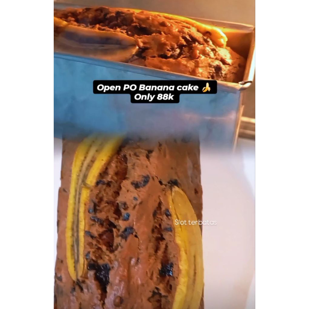 

BANANA CAKE with choco chips