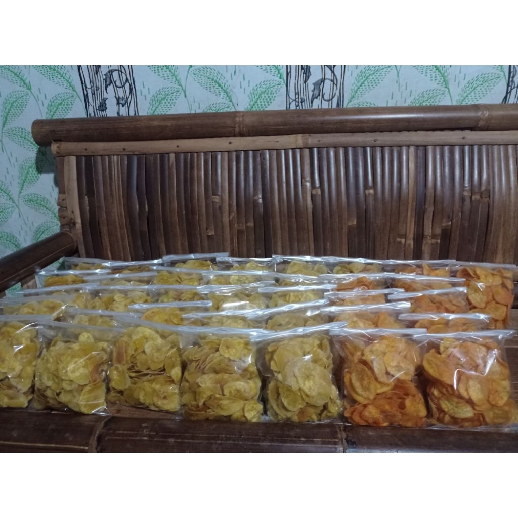 

kripik pisang raja nangka origilan asin