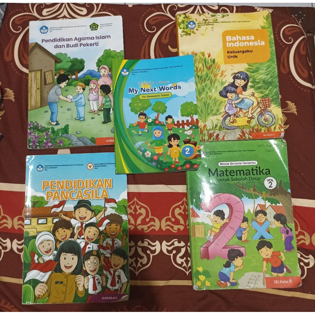 (PRELOVED) PAKET BUKU PELAJARAN KELAS 2 SD