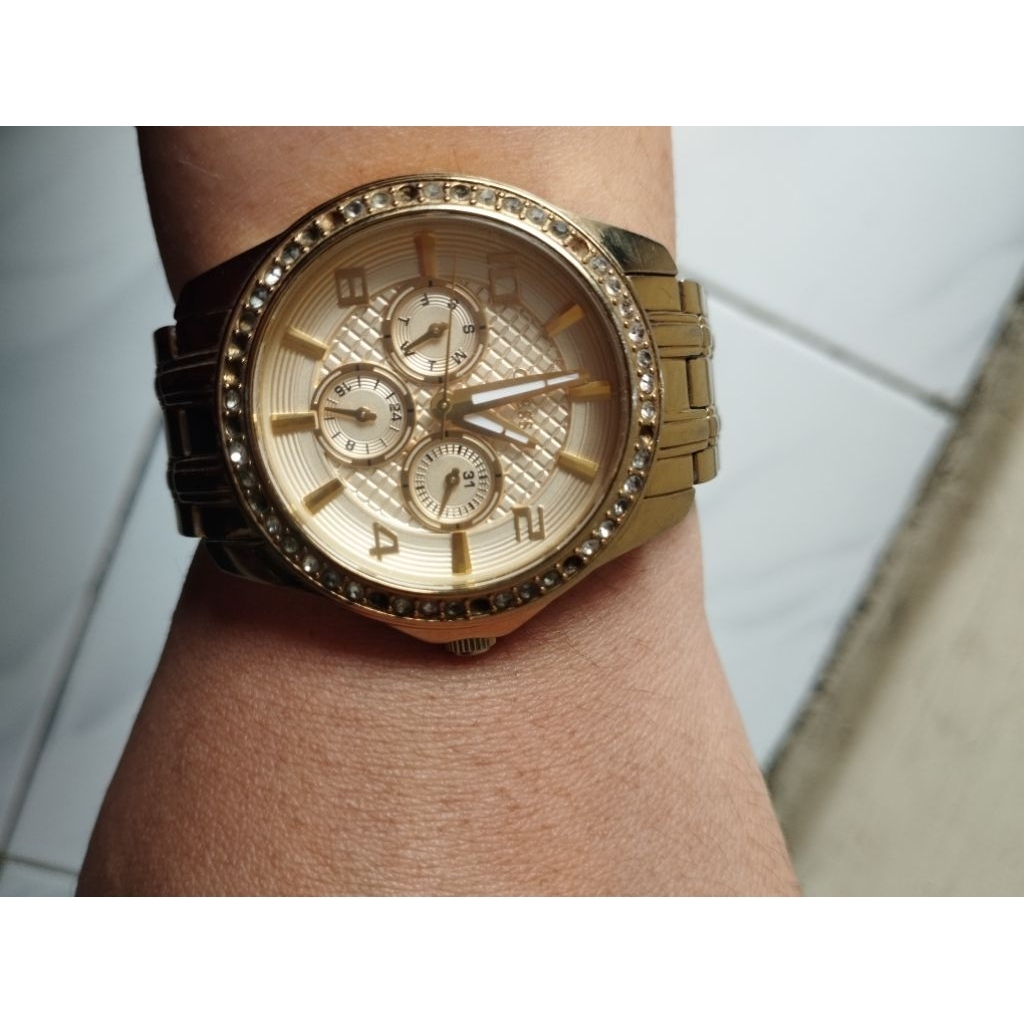 jam Tangan Guess (second )